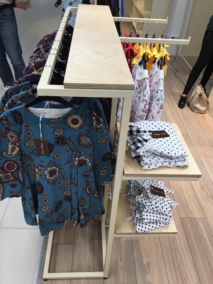Rafturi comerciale „LeniCris-Lux” SRL